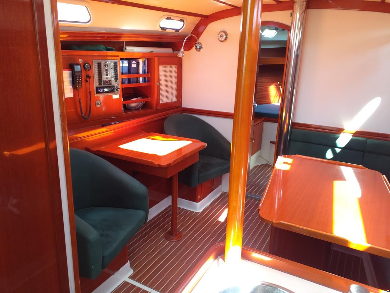 Hanse 411