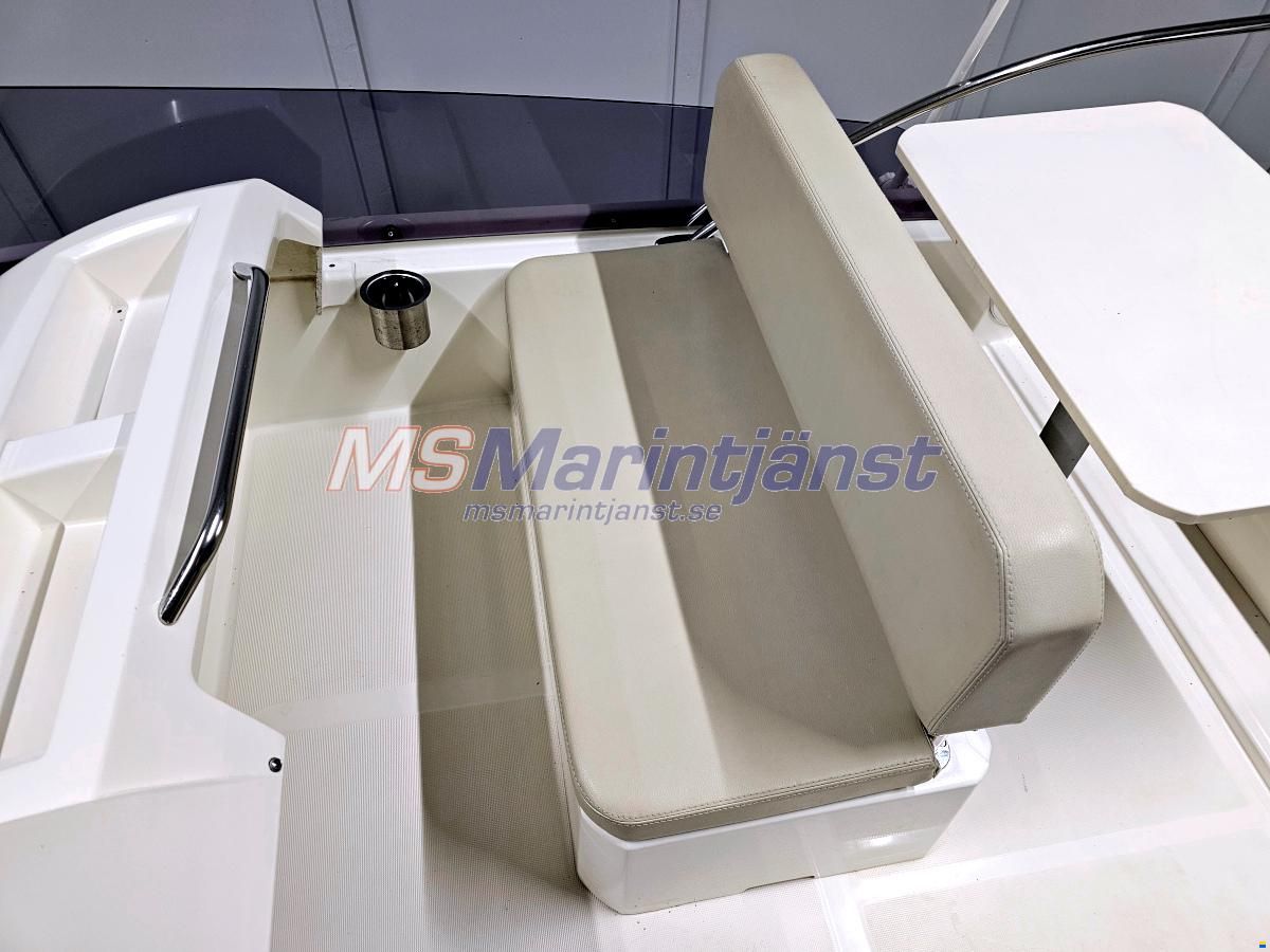 Jeanneau Merry Fisher 10