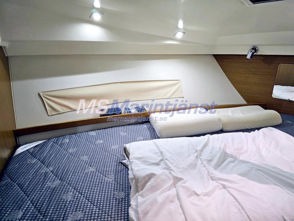 Jeanneau Merry Fisher 10