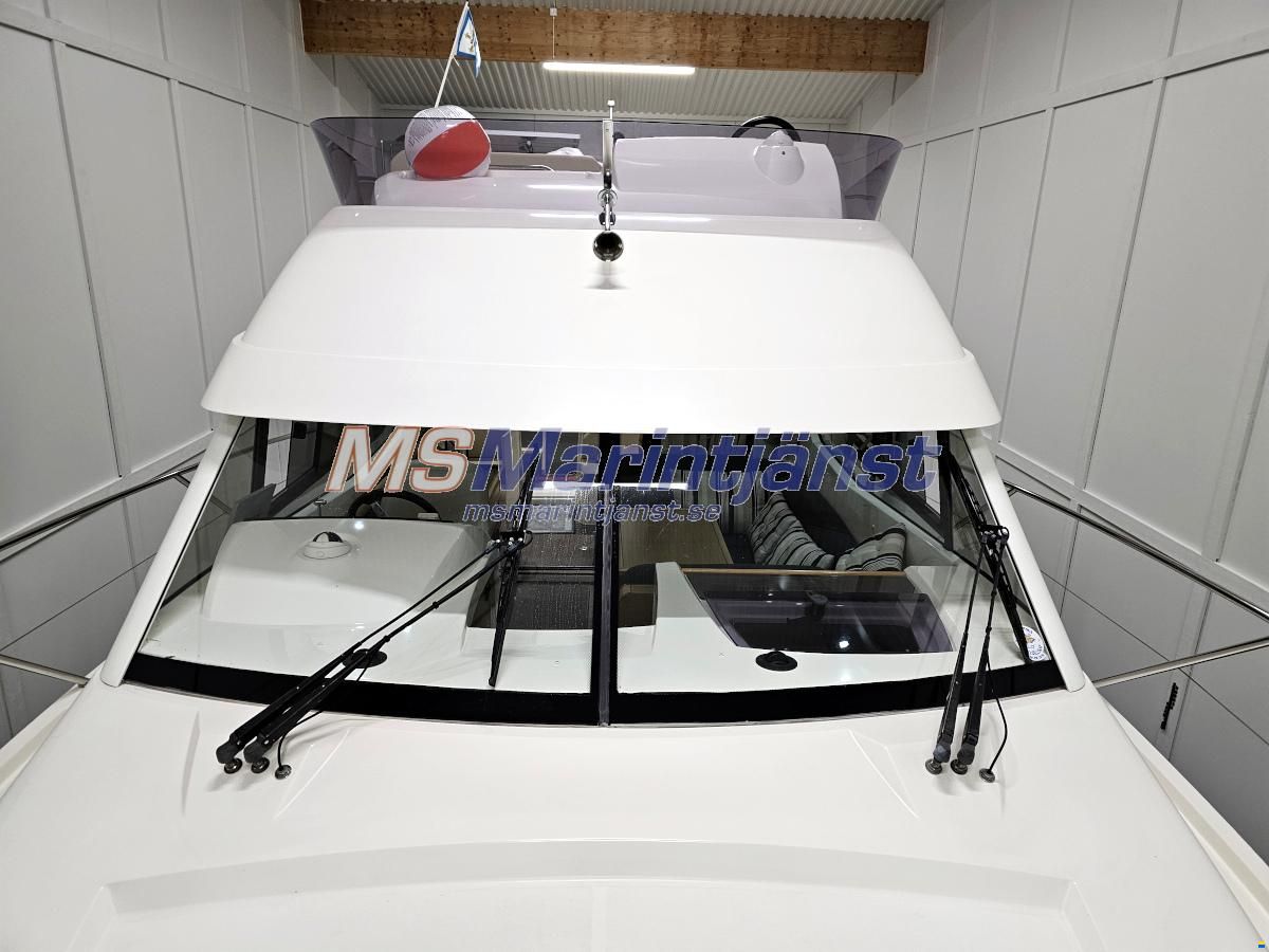 Jeanneau Merry Fisher 10