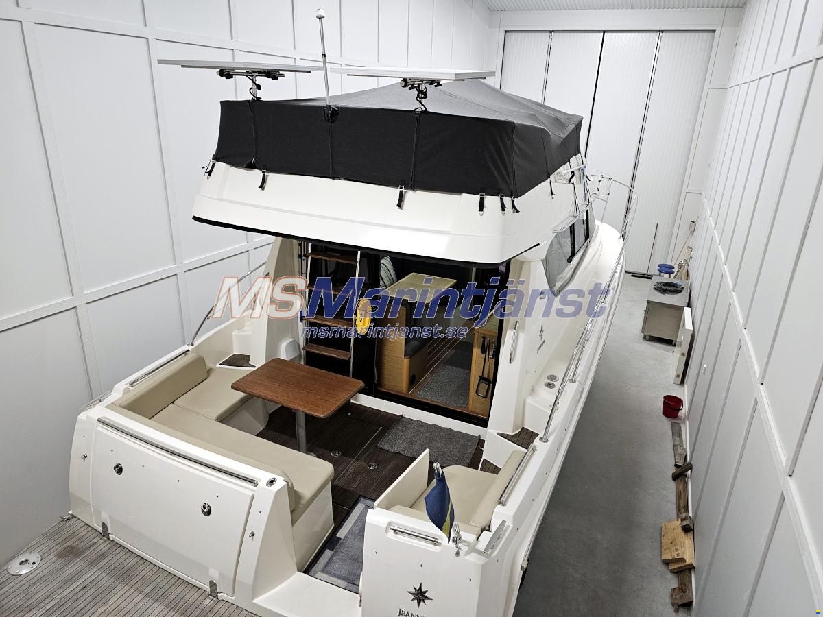 Jeanneau Merry Fisher 10