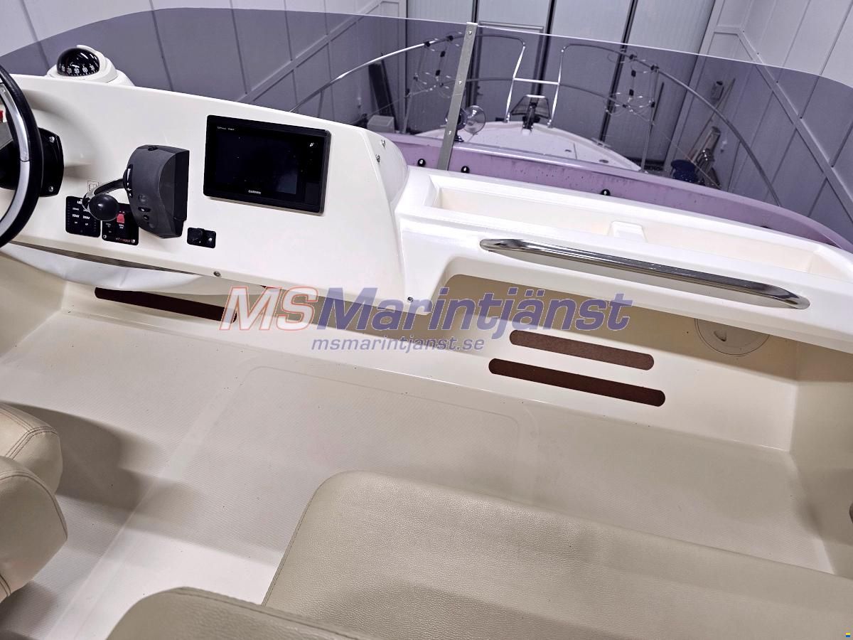 Jeanneau Merry Fisher 10