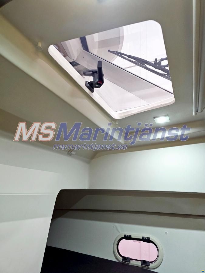Jeanneau Merry Fisher 10
