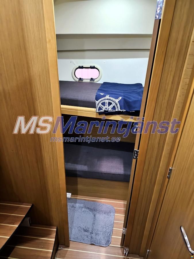 Jeanneau Merry Fisher 10