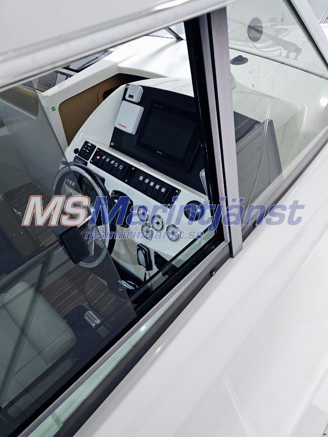 Jeanneau Merry Fisher 10