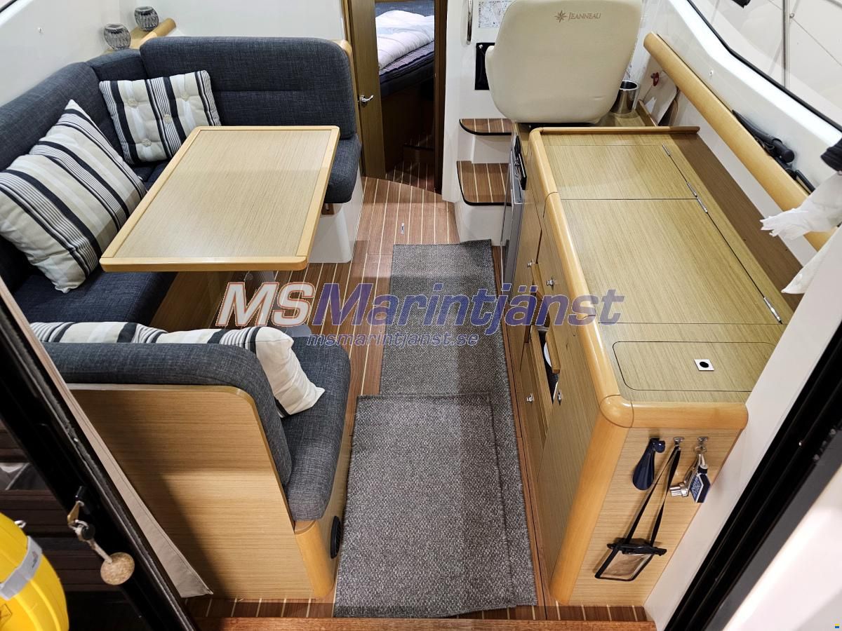 Jeanneau Merry Fisher 10