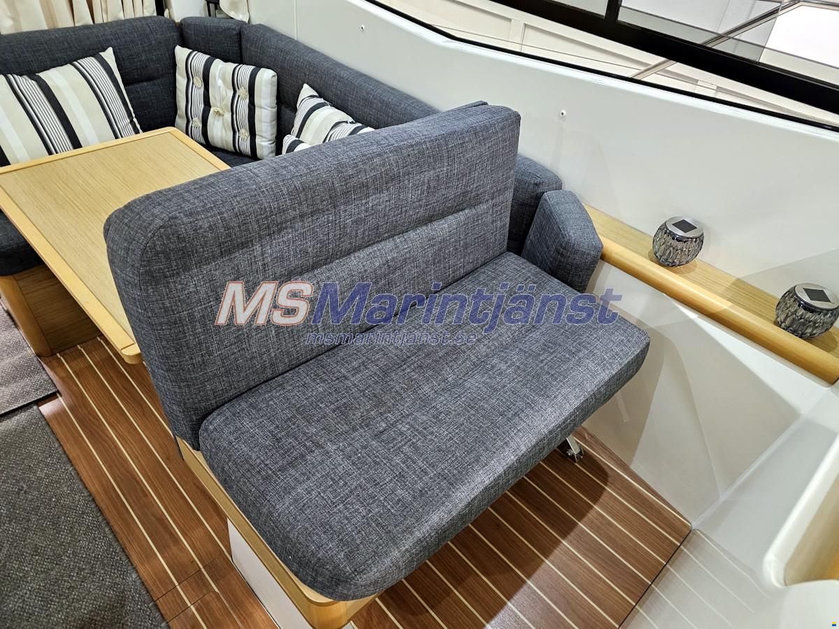 Jeanneau Merry Fisher 10