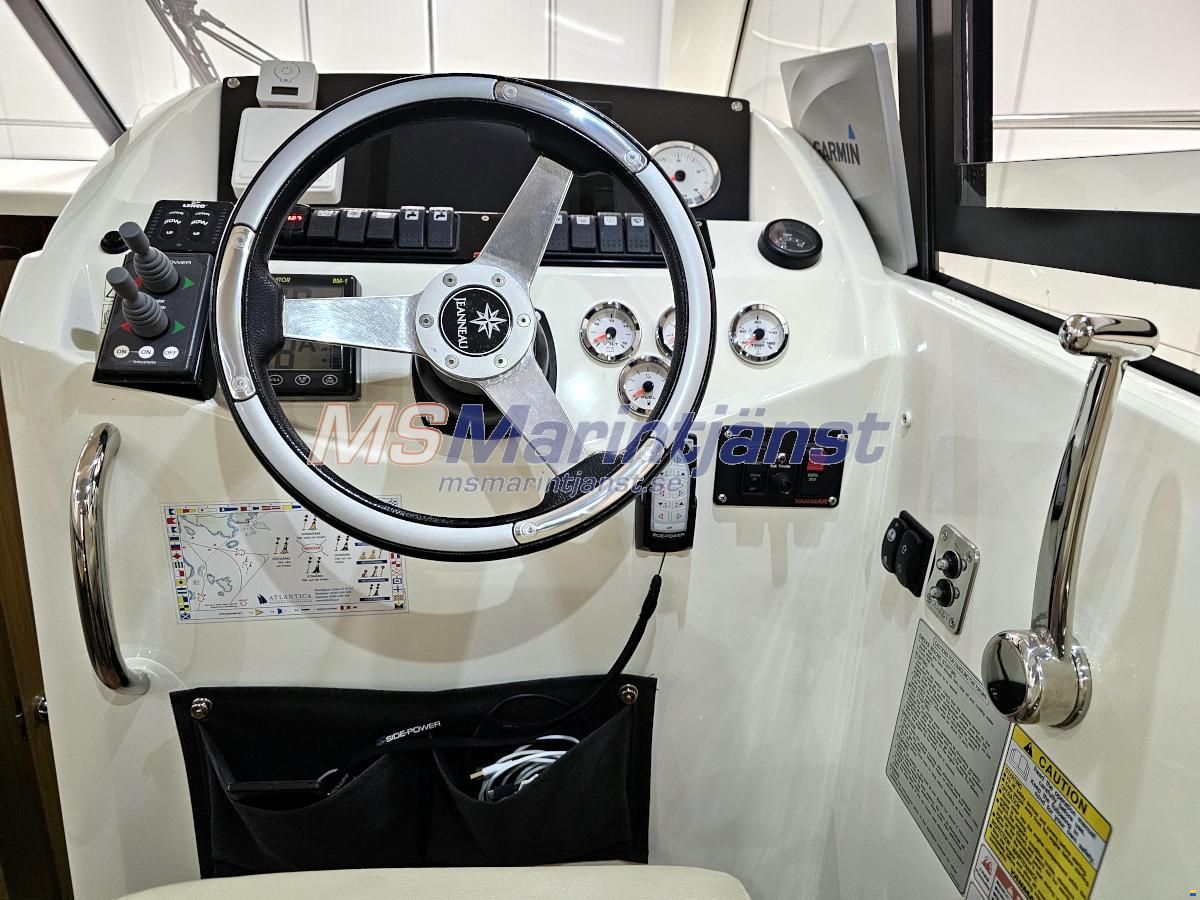 Jeanneau Merry Fisher 10