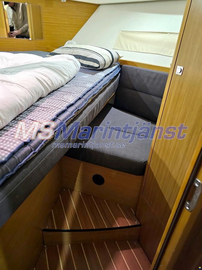 Jeanneau Merry Fisher 10