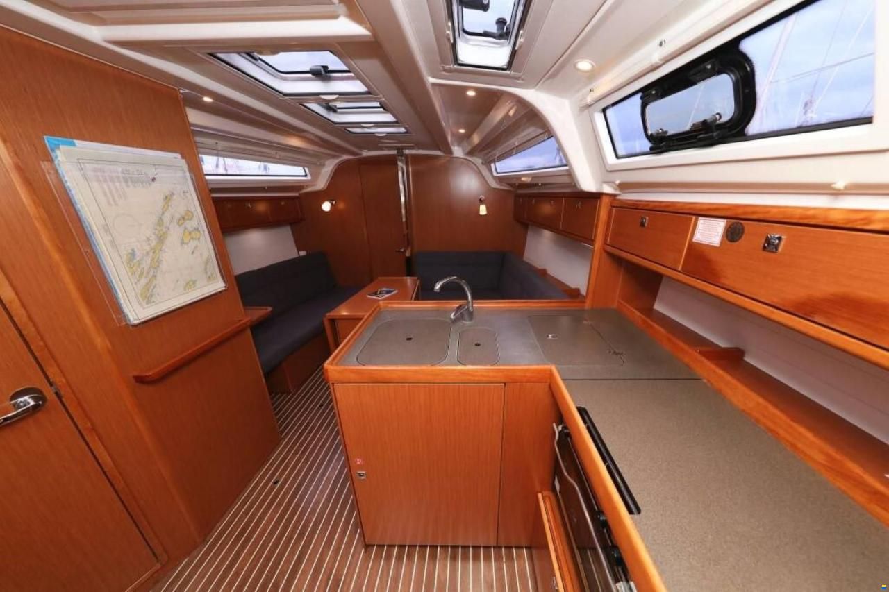 Bavaria 37 Cruiser