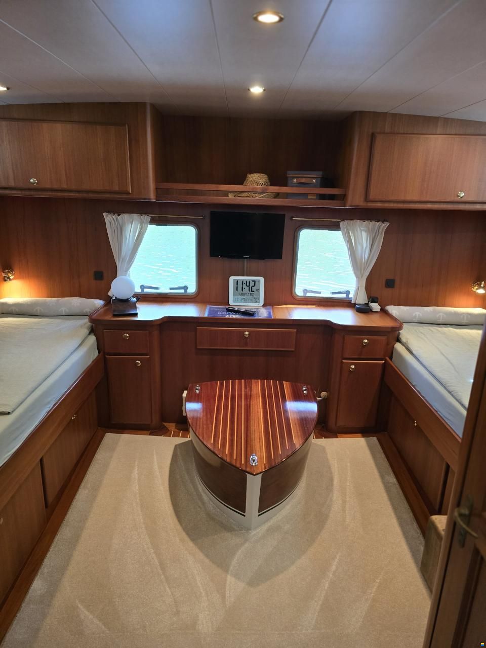 Privateer 43 AK Edition