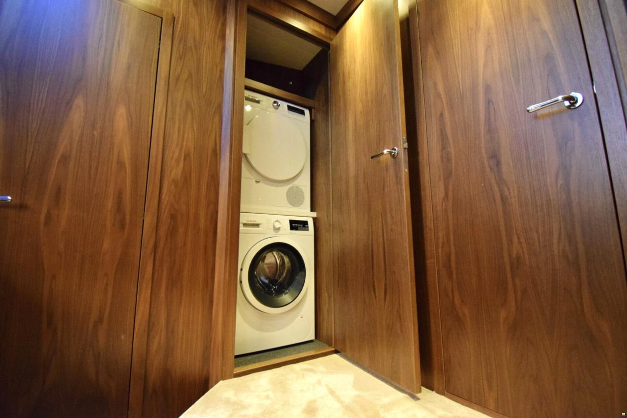 Van der Heijden Phantom 65