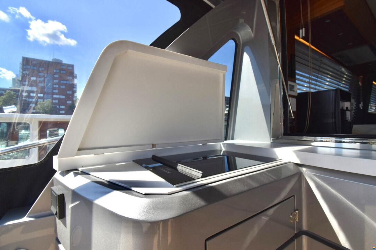 Van der Heijden Phantom 65