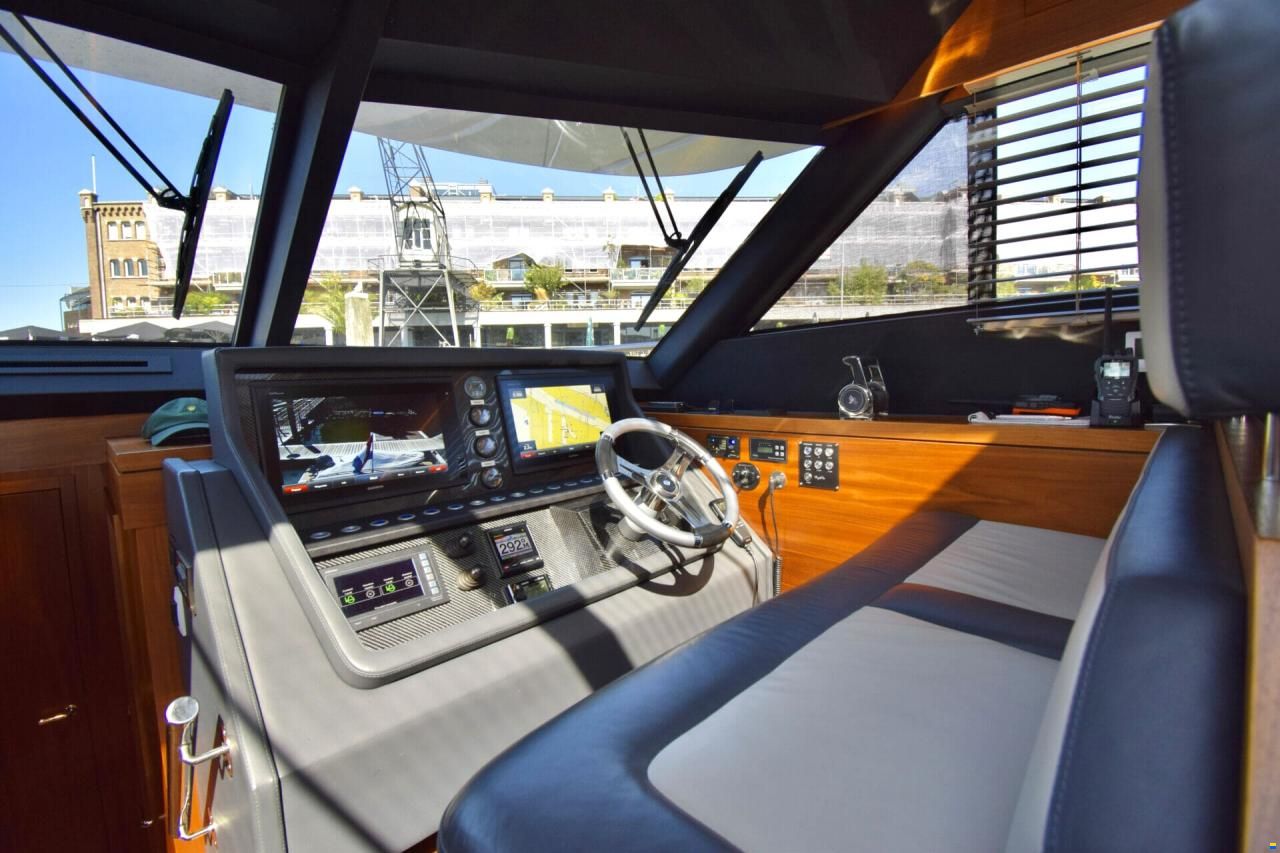Van der Heijden Phantom 65