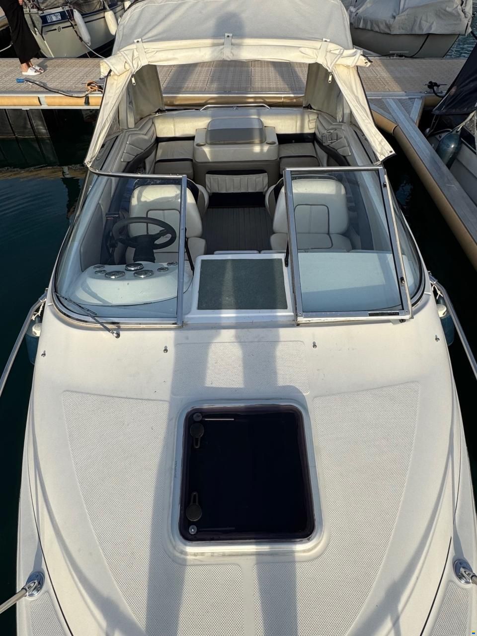 Bayliner Capri 2052