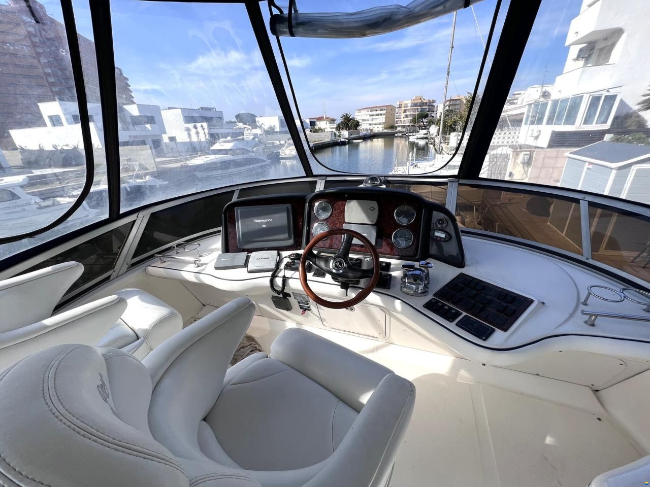 Sea Ray 420 DB