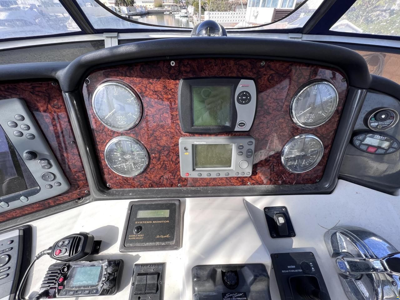 Sea Ray 420 DB