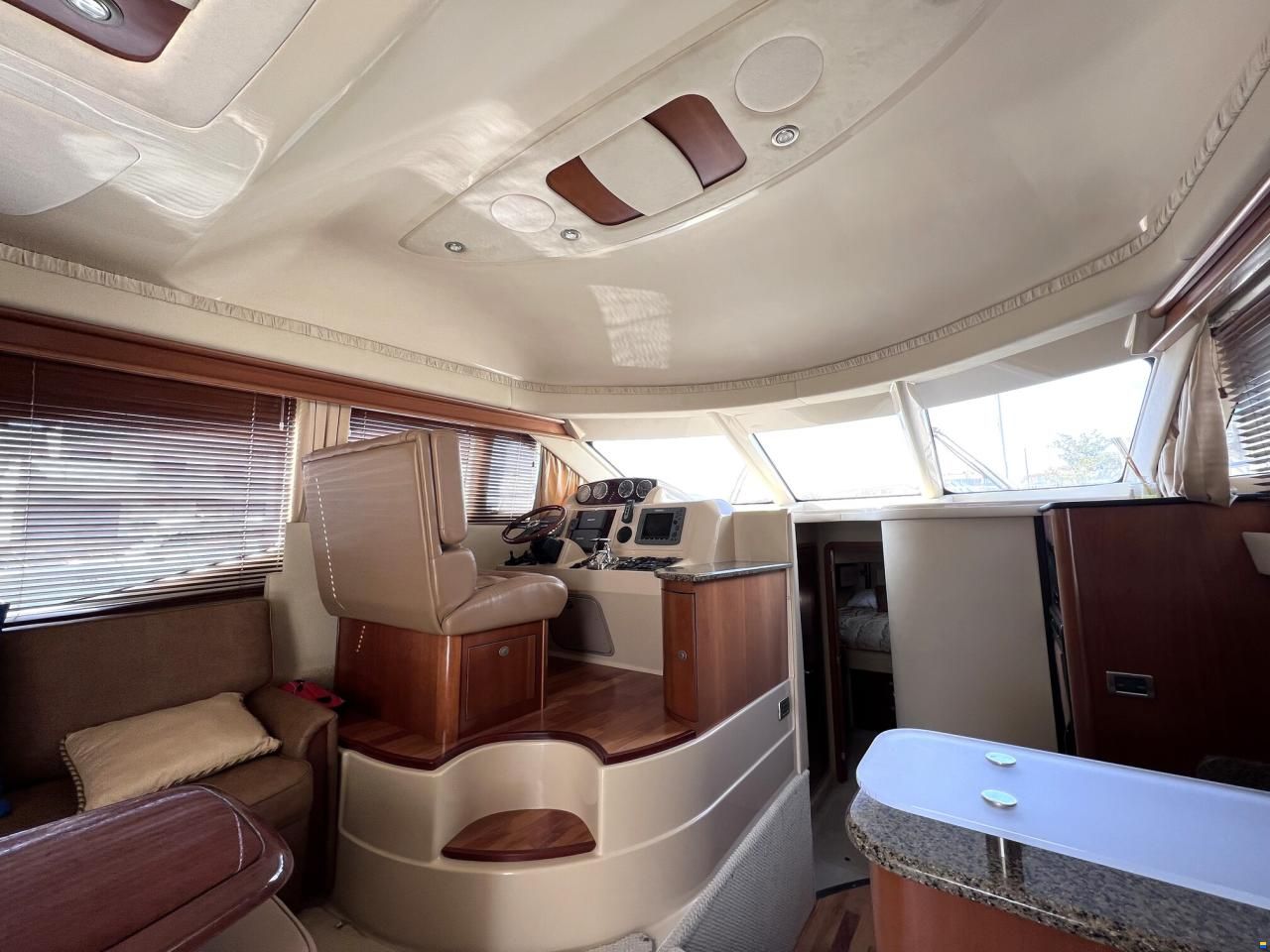 Sea Ray 420 DB