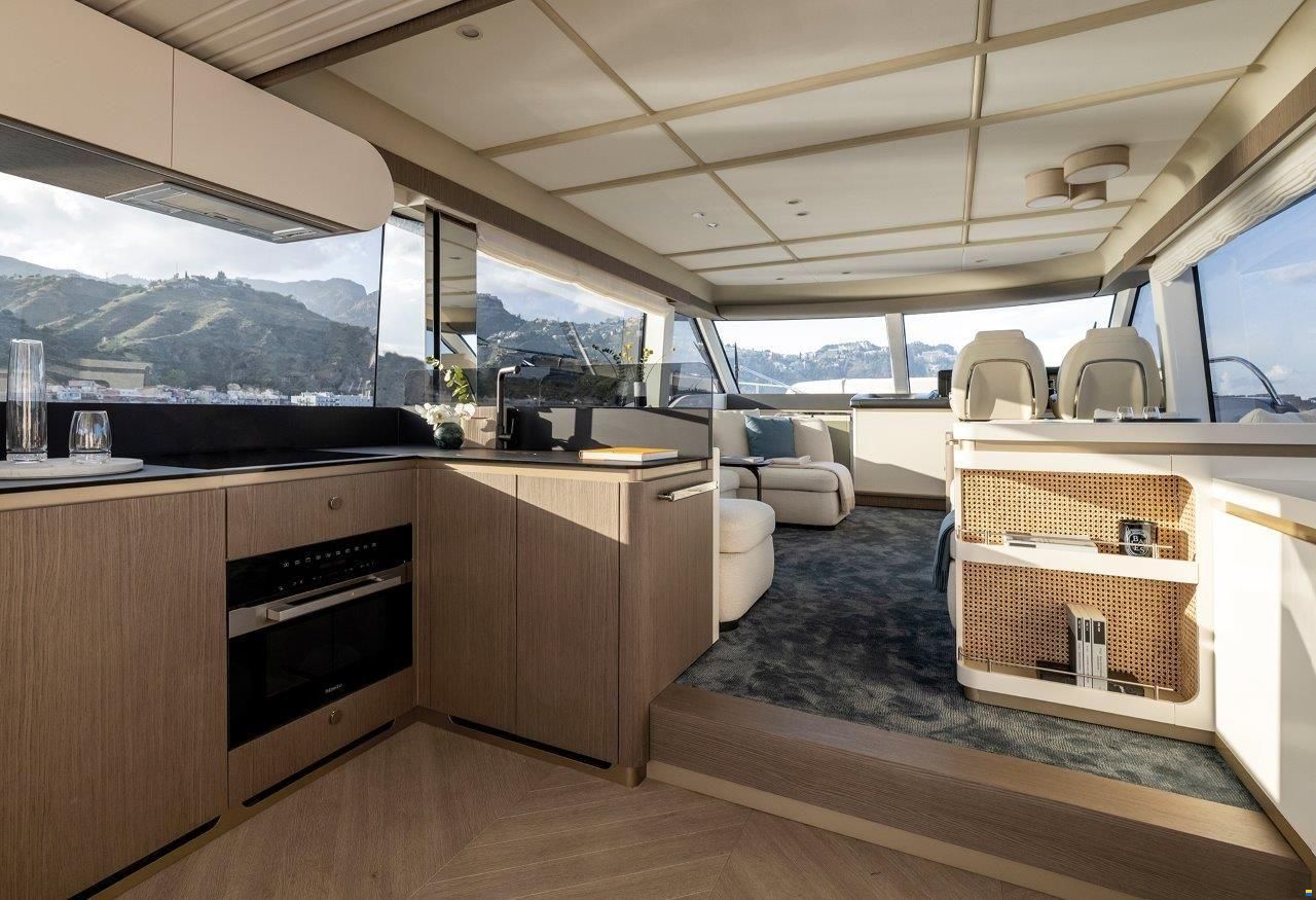 Azimut 60 Magellano