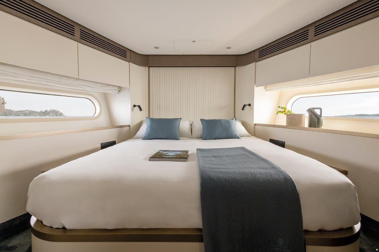Azimut 60 Magellano