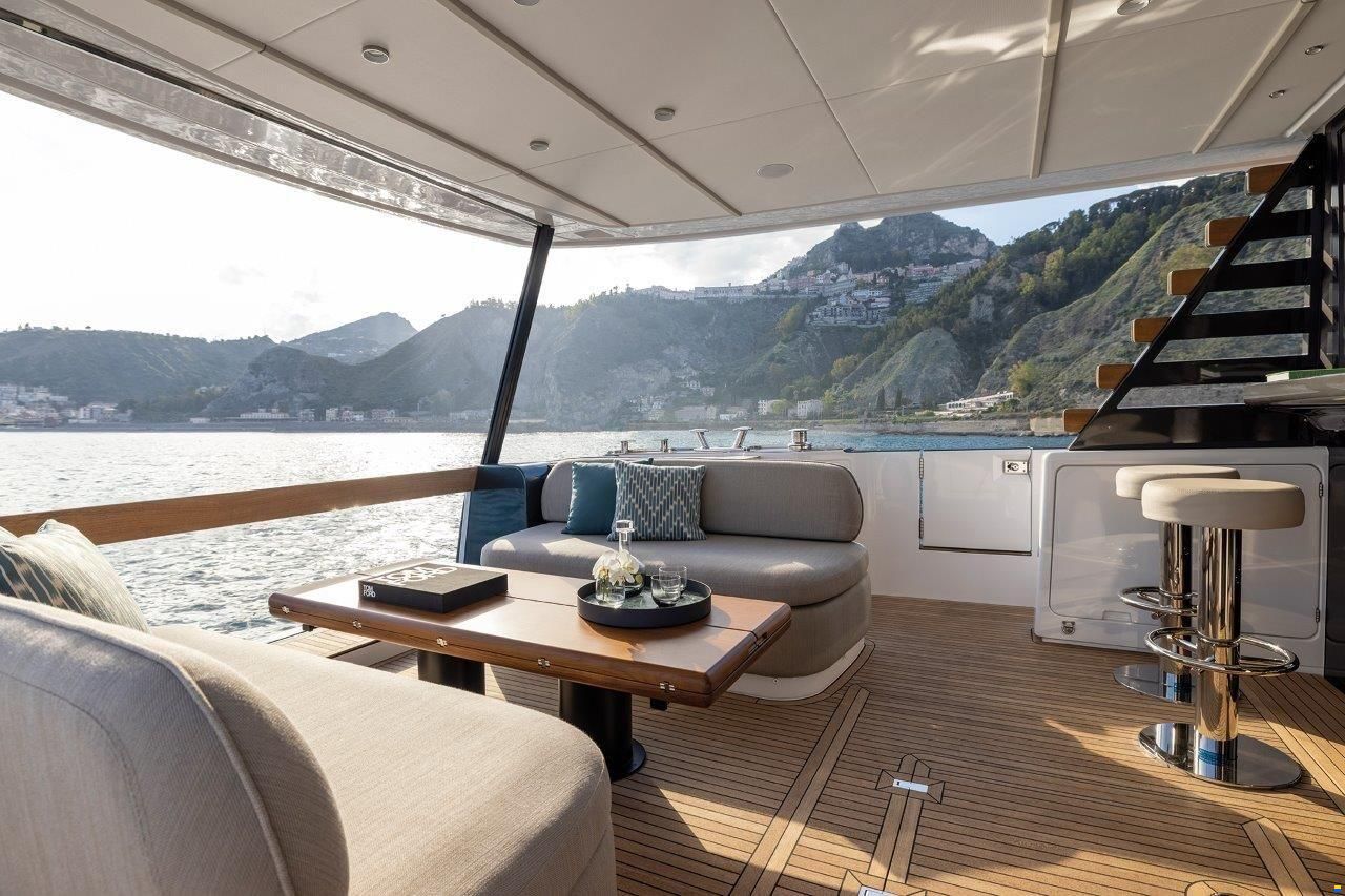 Azimut 60 Magellano