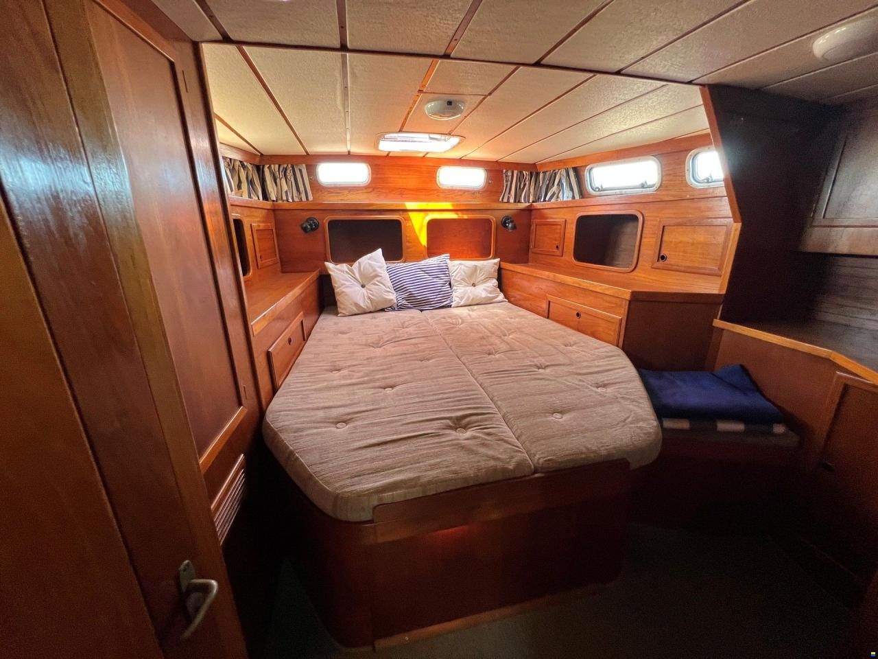 Nauticat 40