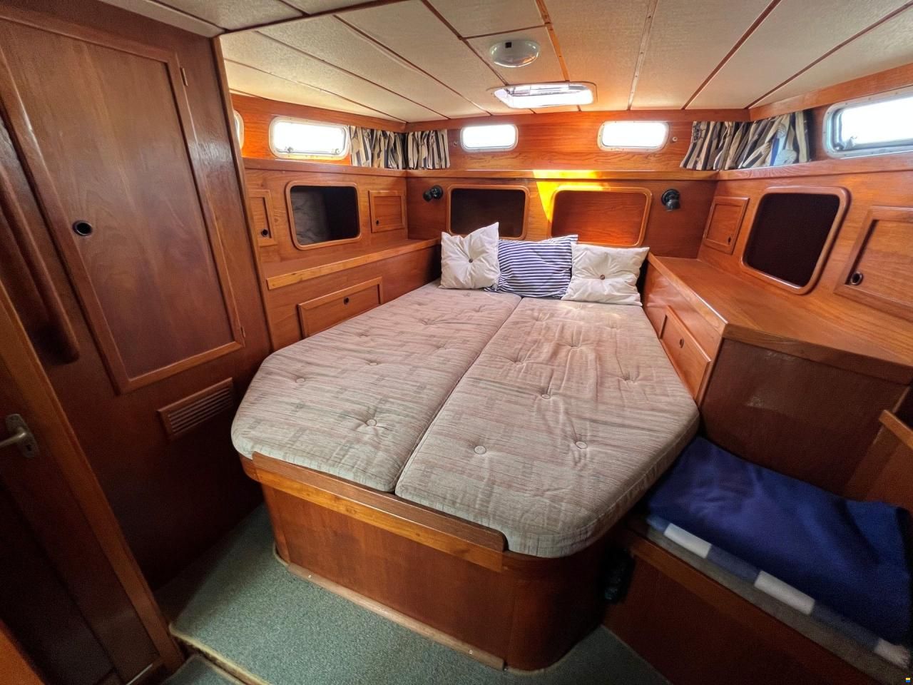 Nauticat 40