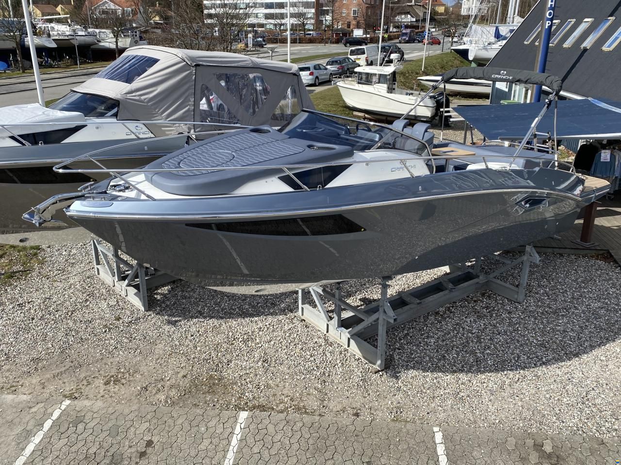 Cranchi E30 Endurance (2021) YDERLIGERE NEDSAT