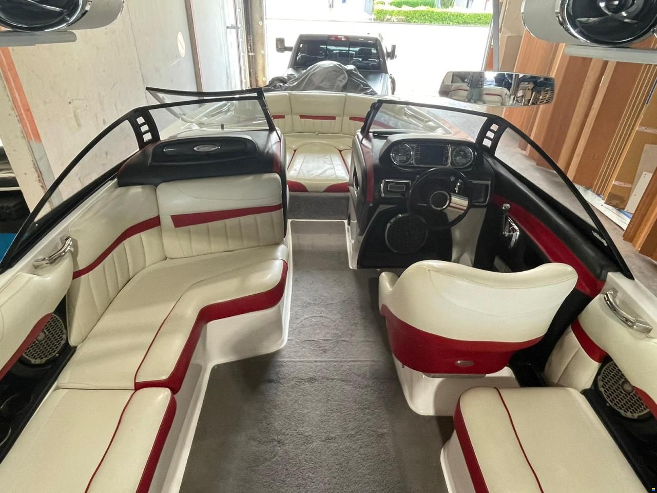 Malibu 24 MXZ