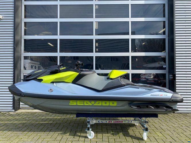 Sea-Doo RXP-X 325