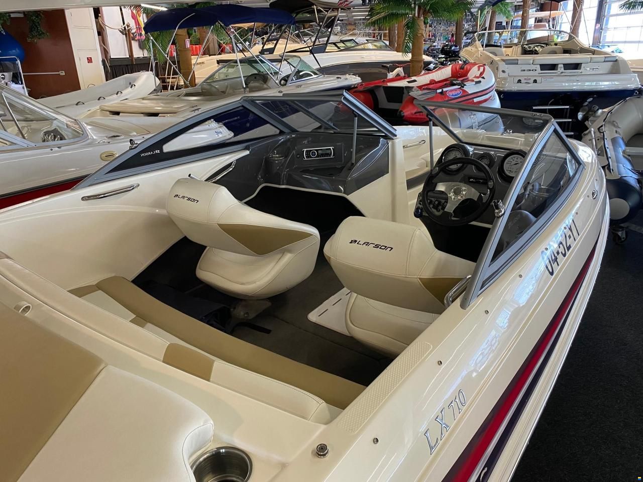 Larson LX 710