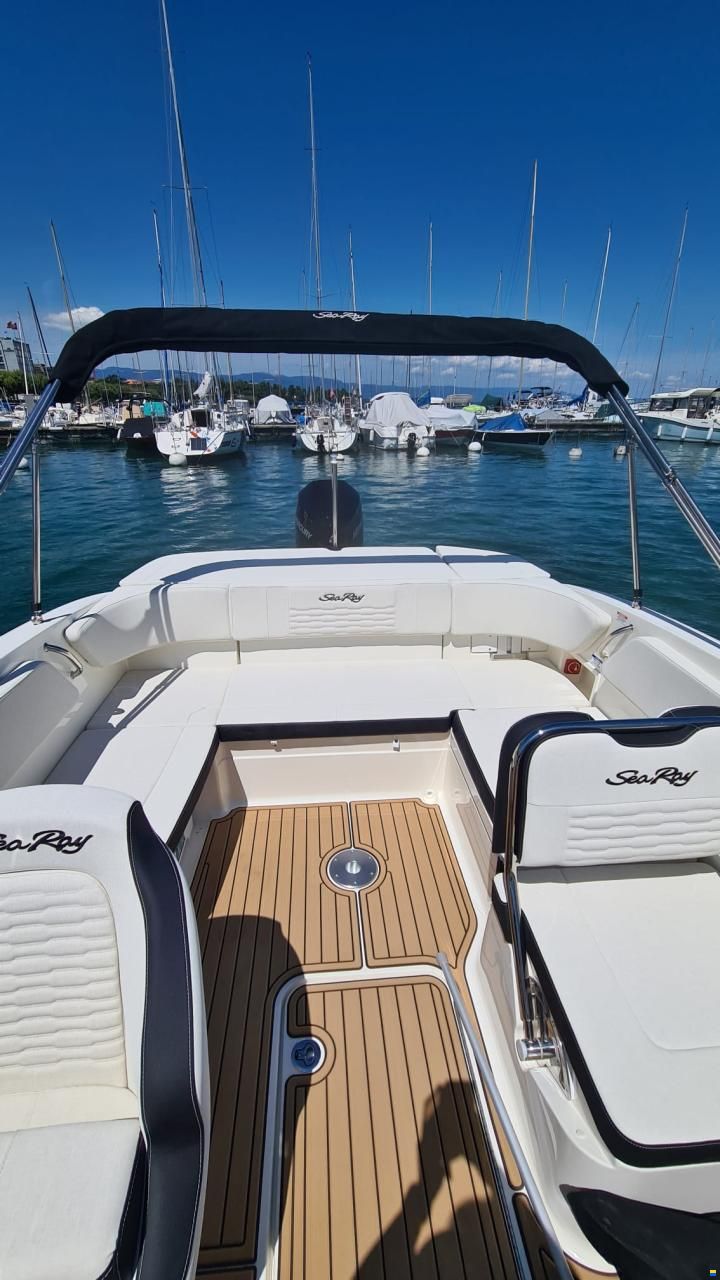 Sea Ray 210 SPXO