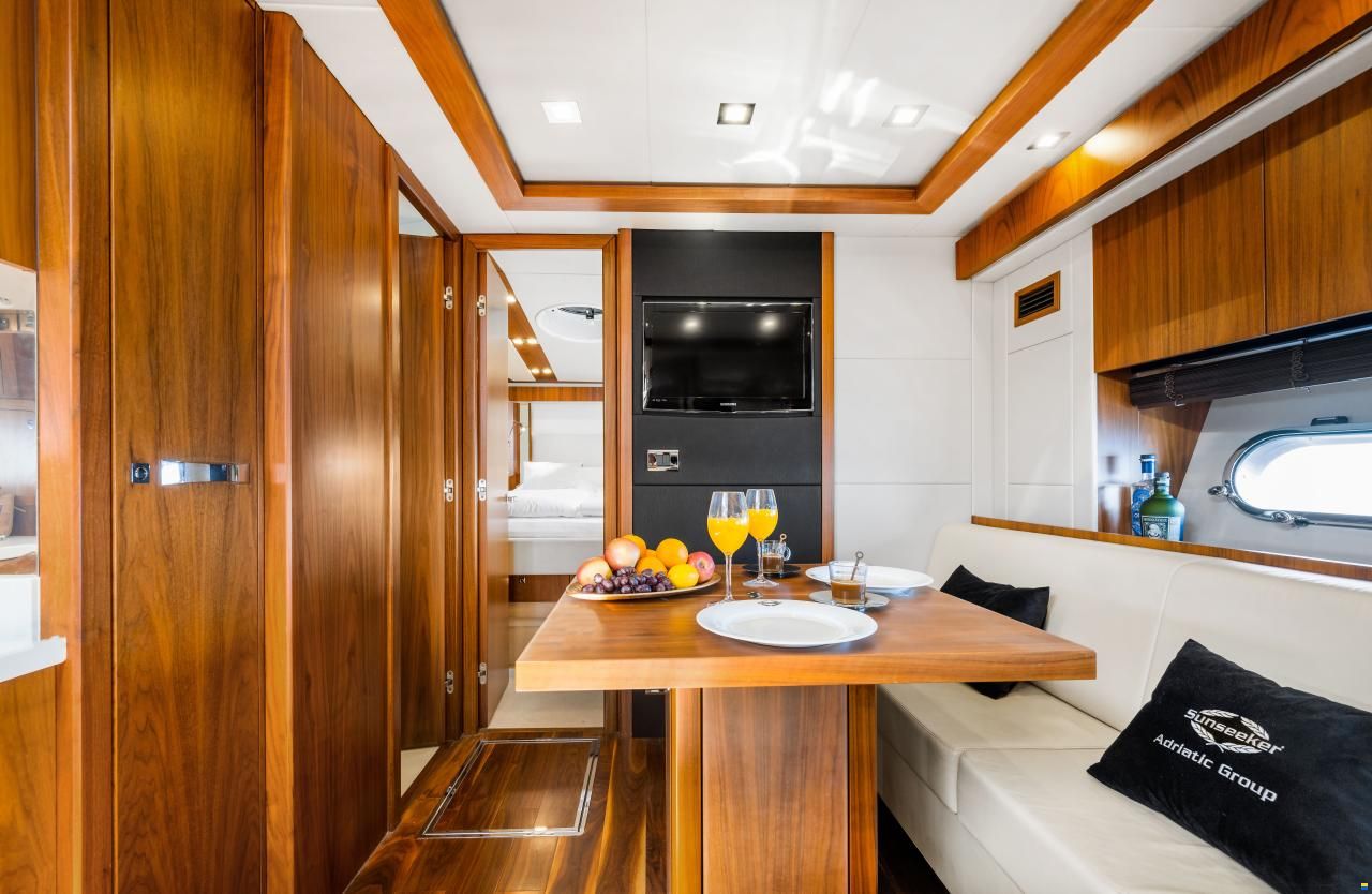 Sunseeker Predator 64