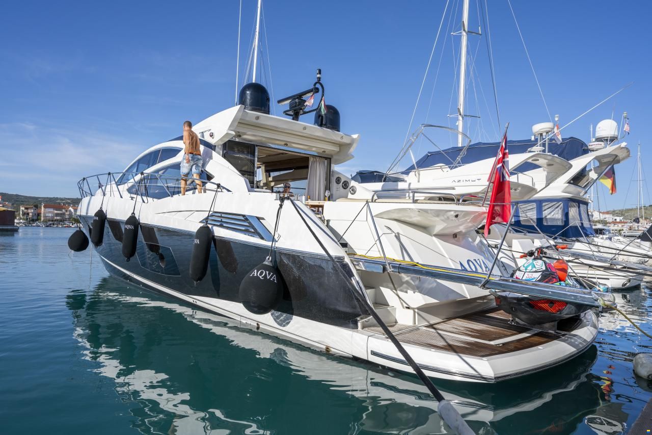 Sunseeker Predator 64