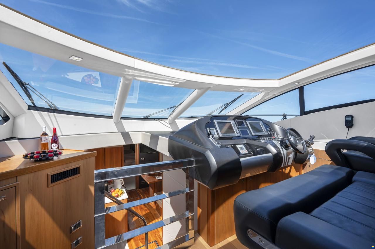 Sunseeker Predator 64