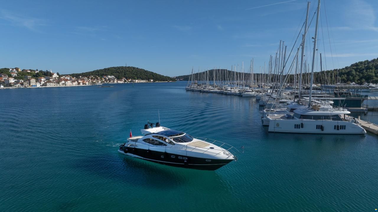 Sunseeker Predator 64