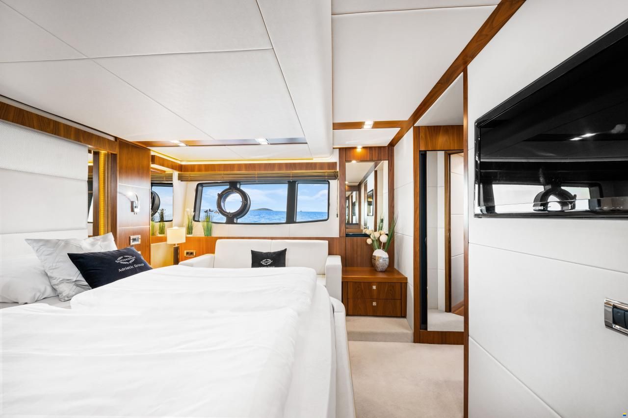 Sunseeker Predator 64
