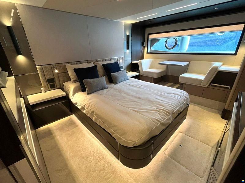 Sunseeker Manhattan 68