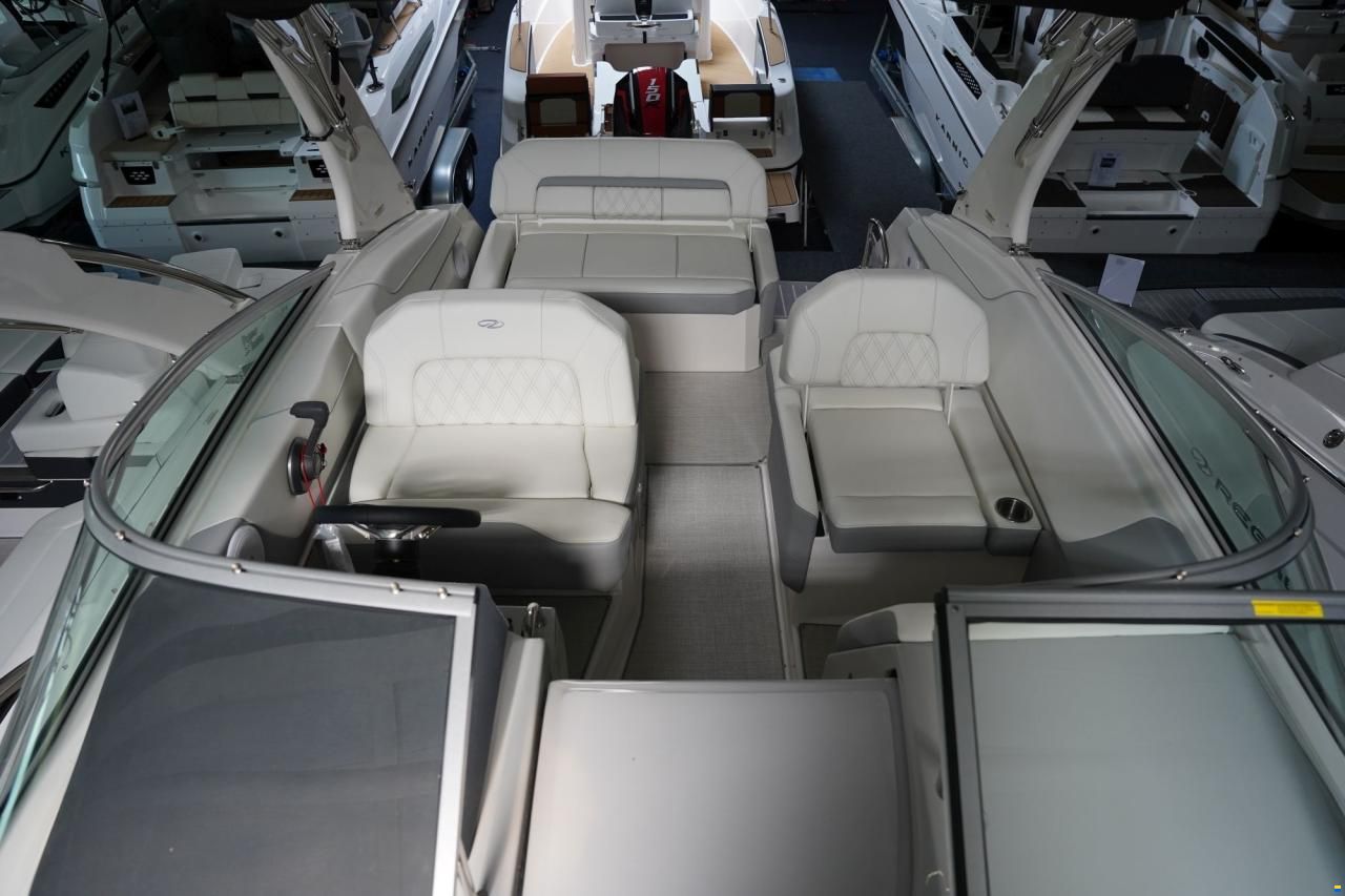 Regal 26 EXPRESS MODELL 25