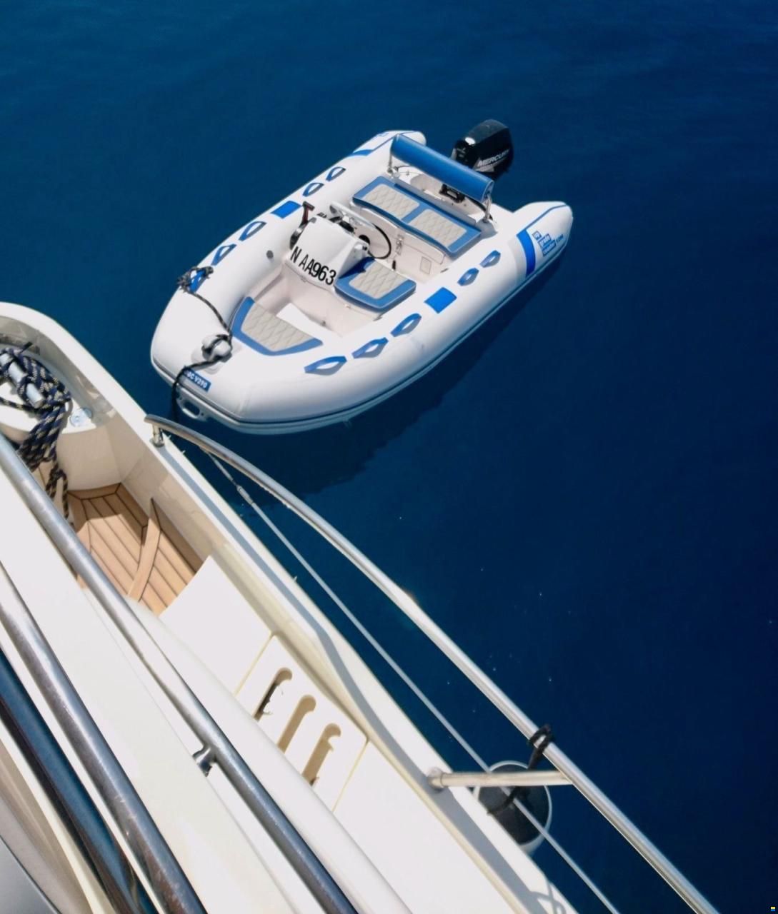 Azimut 42