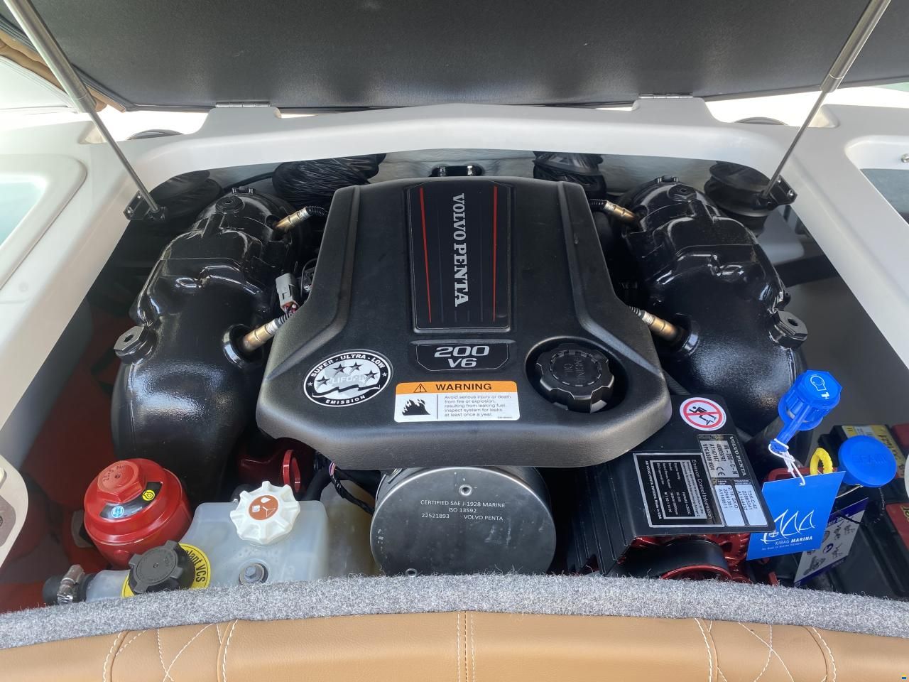 Glastron GT 185