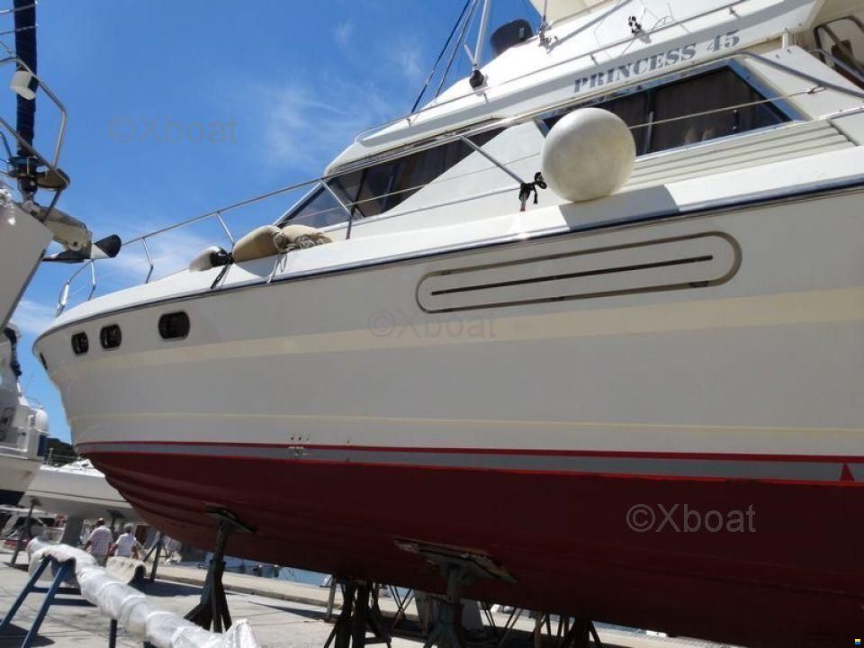 Marine Projects PRINCESS 45 FLY