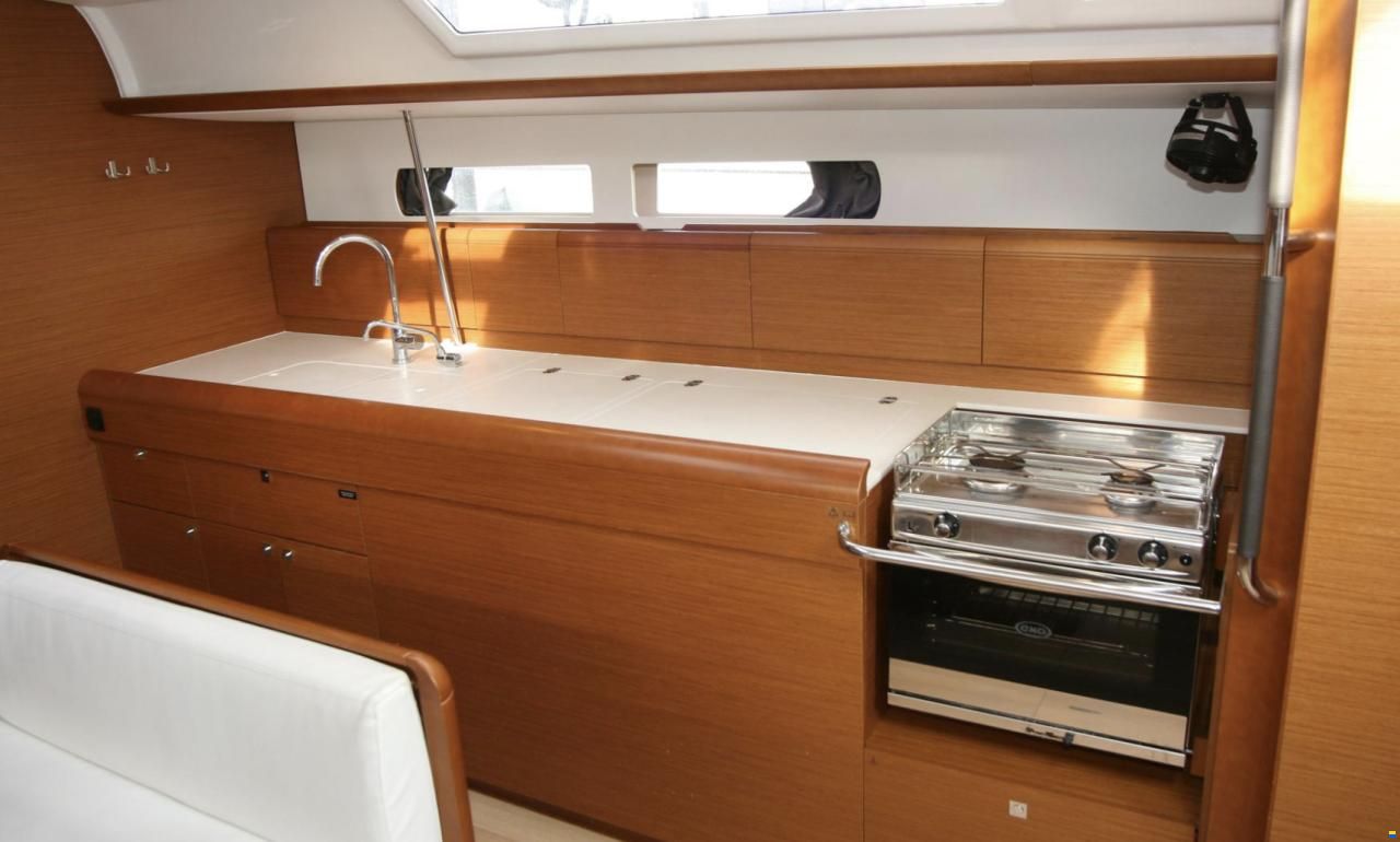 Jeanneau SUN ODYSSEY 479 BJ 2018 mit Finanzierung