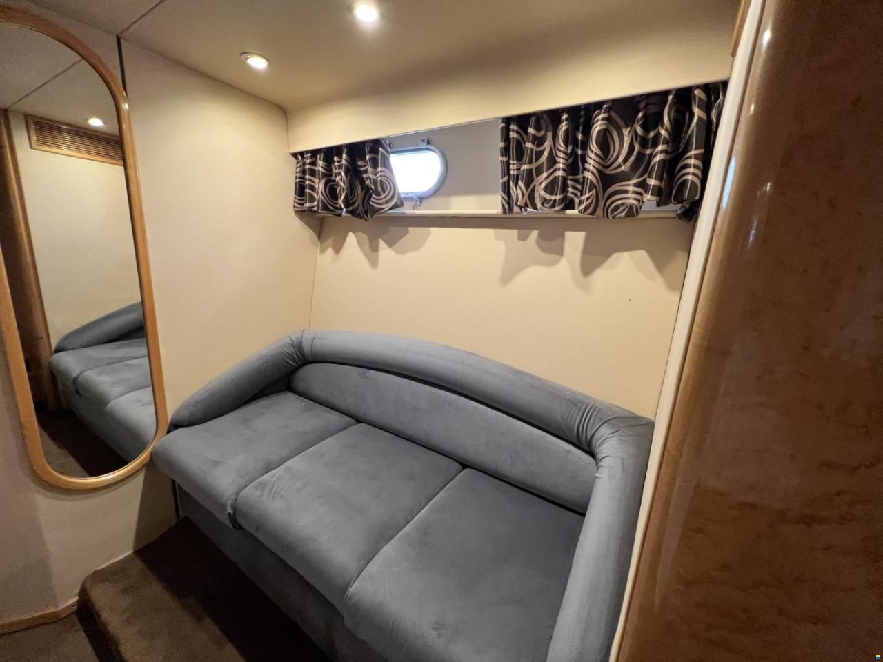 Fairline Squadron 62