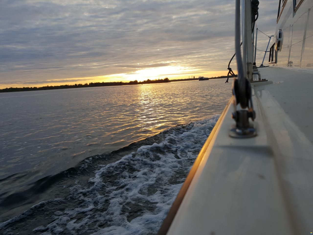 Fairline Sedan 32 Fly