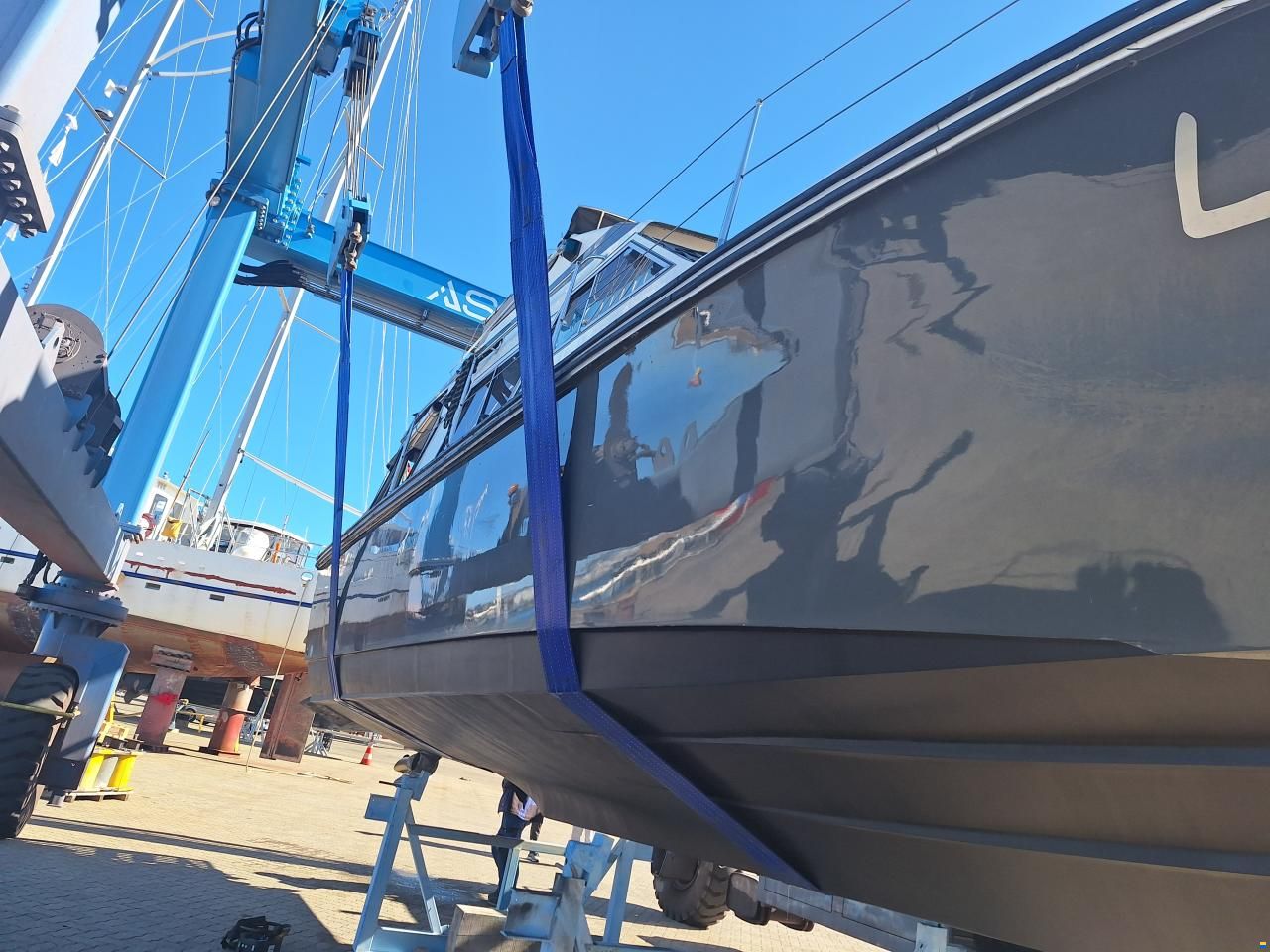 Fairline Sedan 32 Fly