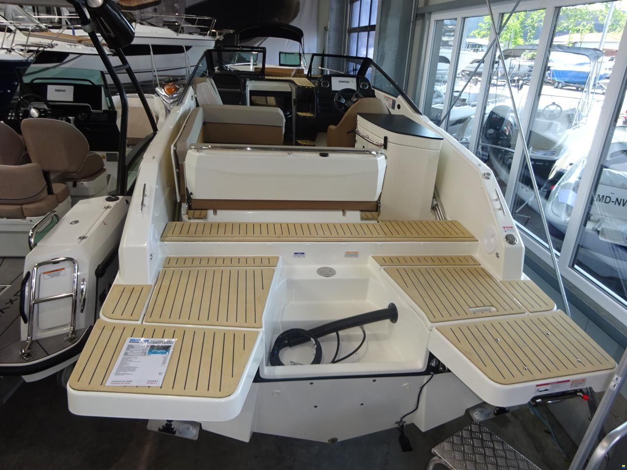 Quicksilver Activ 755 Cruiser