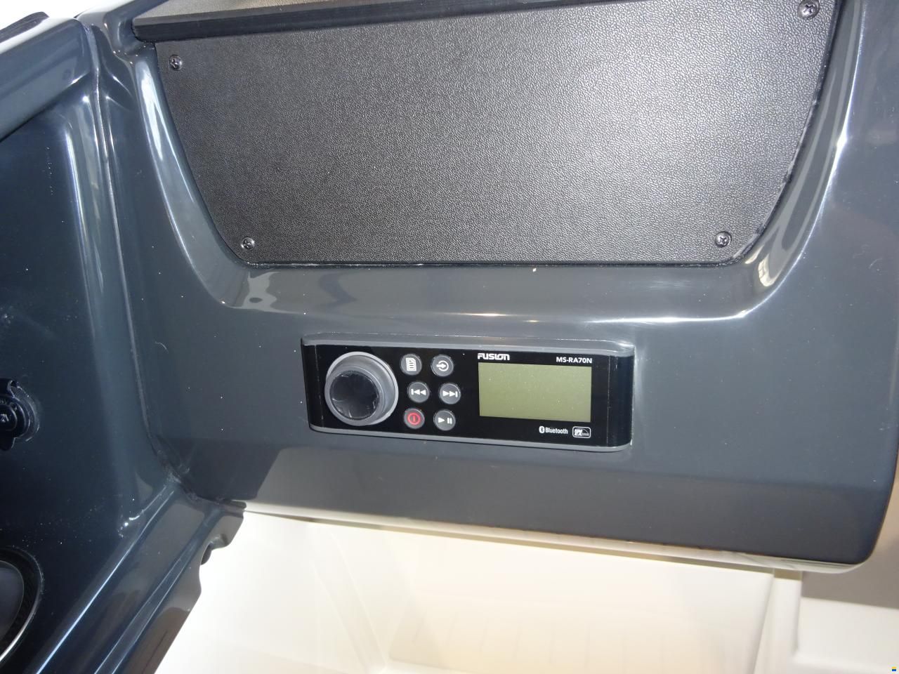 Quicksilver Activ 755 Cruiser
