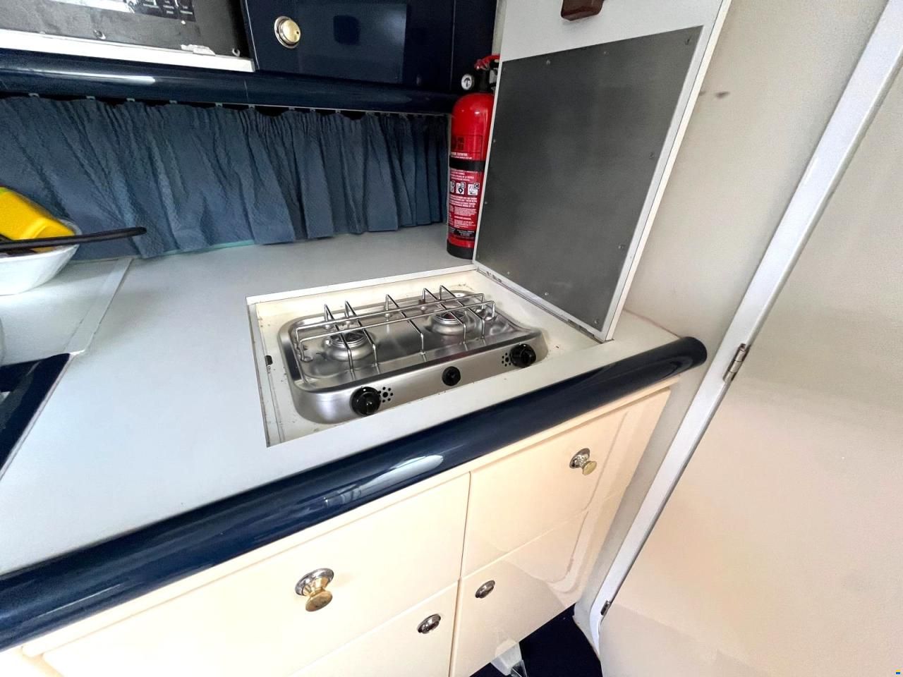 Sunseeker Comanche 40