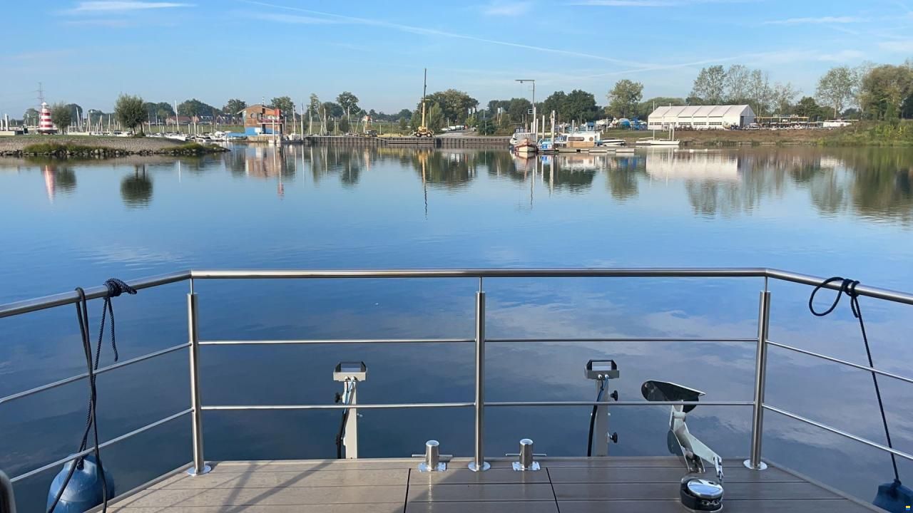 Aqua-House Hausboot Harmonia 340L